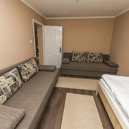 Dolce Vita Apartman Ньїредьгаза Екстер'єр фото